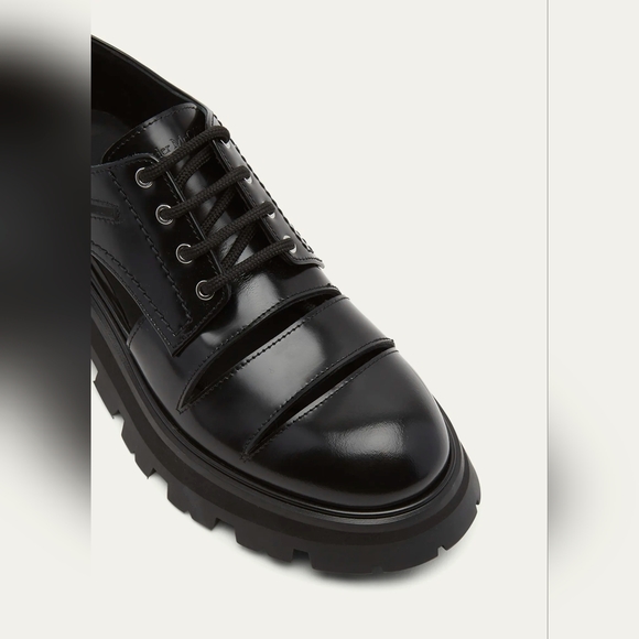 Alexander McQueen 37.5 Lucent black leather cutout lug sole shoes Edgy NWT Box - Picture 15 of 16